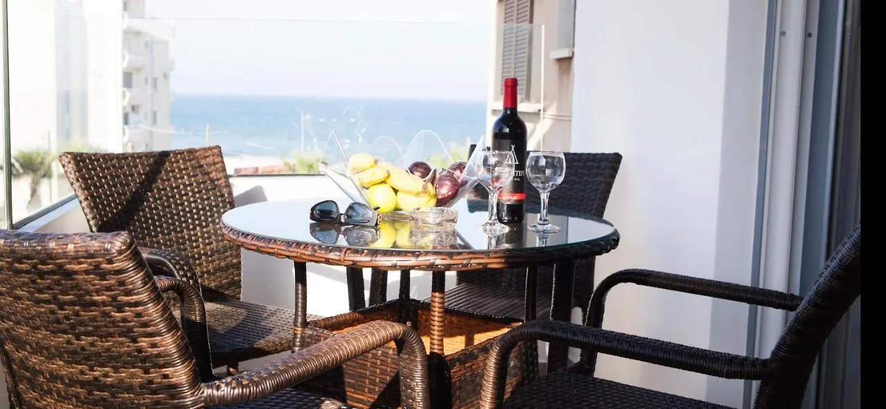 Brand New Lux Apartment Mackenzie Larnaca